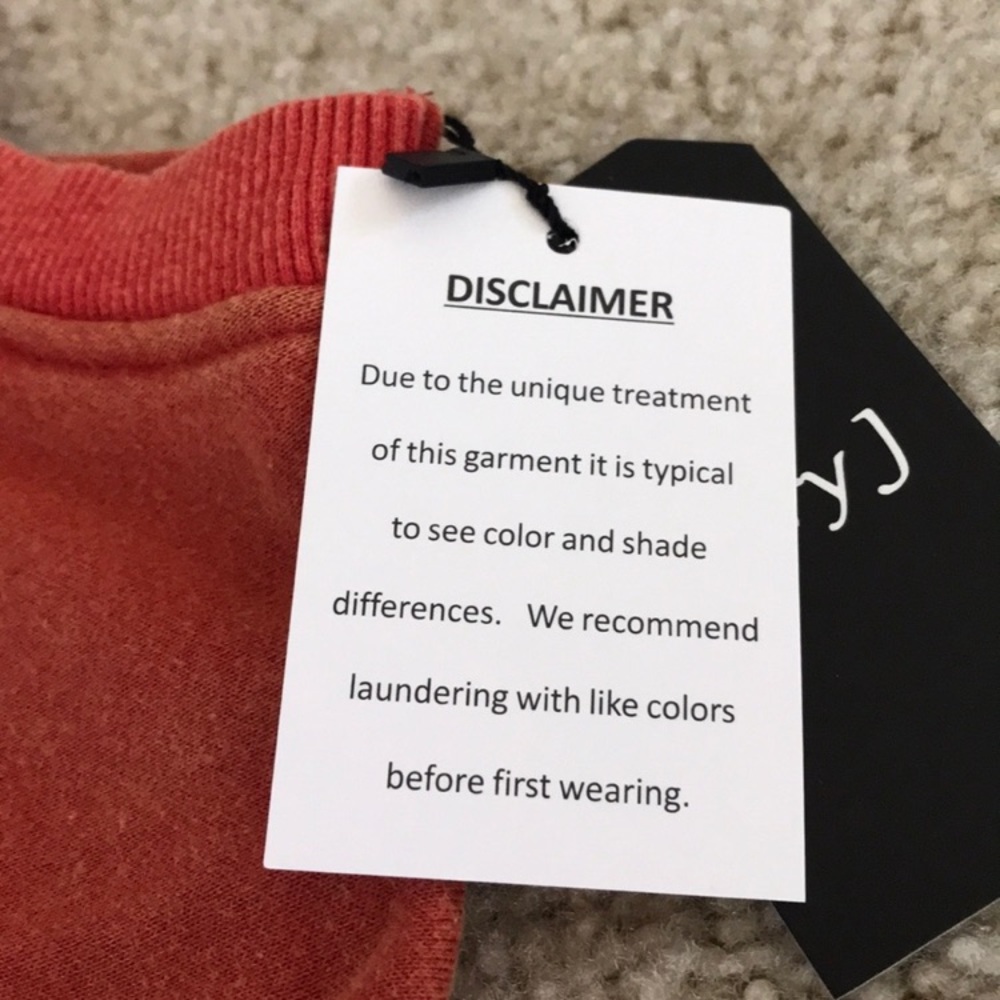 Cropped, Lace Back Pullover Top - Picture 9 of 10